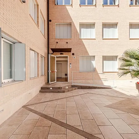 Nuovo Con Posto Auto Privato A 5 Min A Piedi Dal Centro