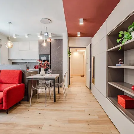 Nuovo Con Posto Auto Privato A 5 Min A Piedi Dal Centro Apartmán *