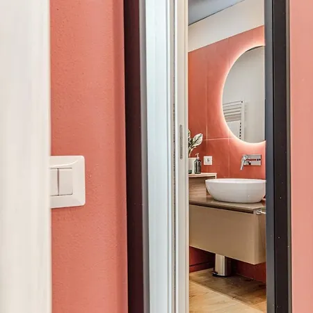 Nuovo Con Posto Auto Privato A 5 Min A Piedi Dal Centro