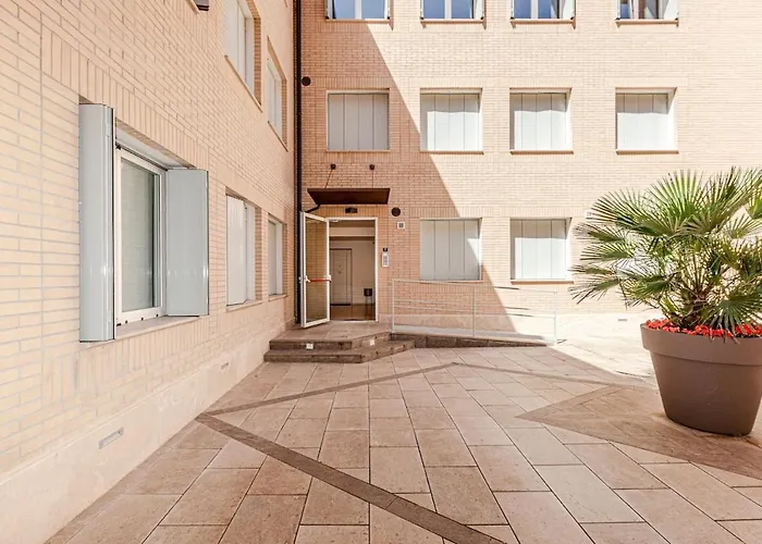 Nuovo Con Posto Auto Privato A 5 Min A Piedi Dal Centro