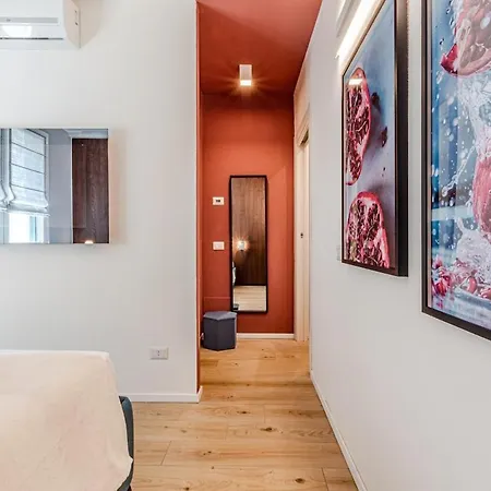 Nuovo Con Posto Auto Privato A 5 Min A Piedi Dal Centro アパート